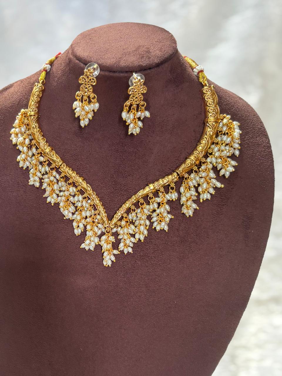 Elegant V-shaped Pearl Necklace Set NS001