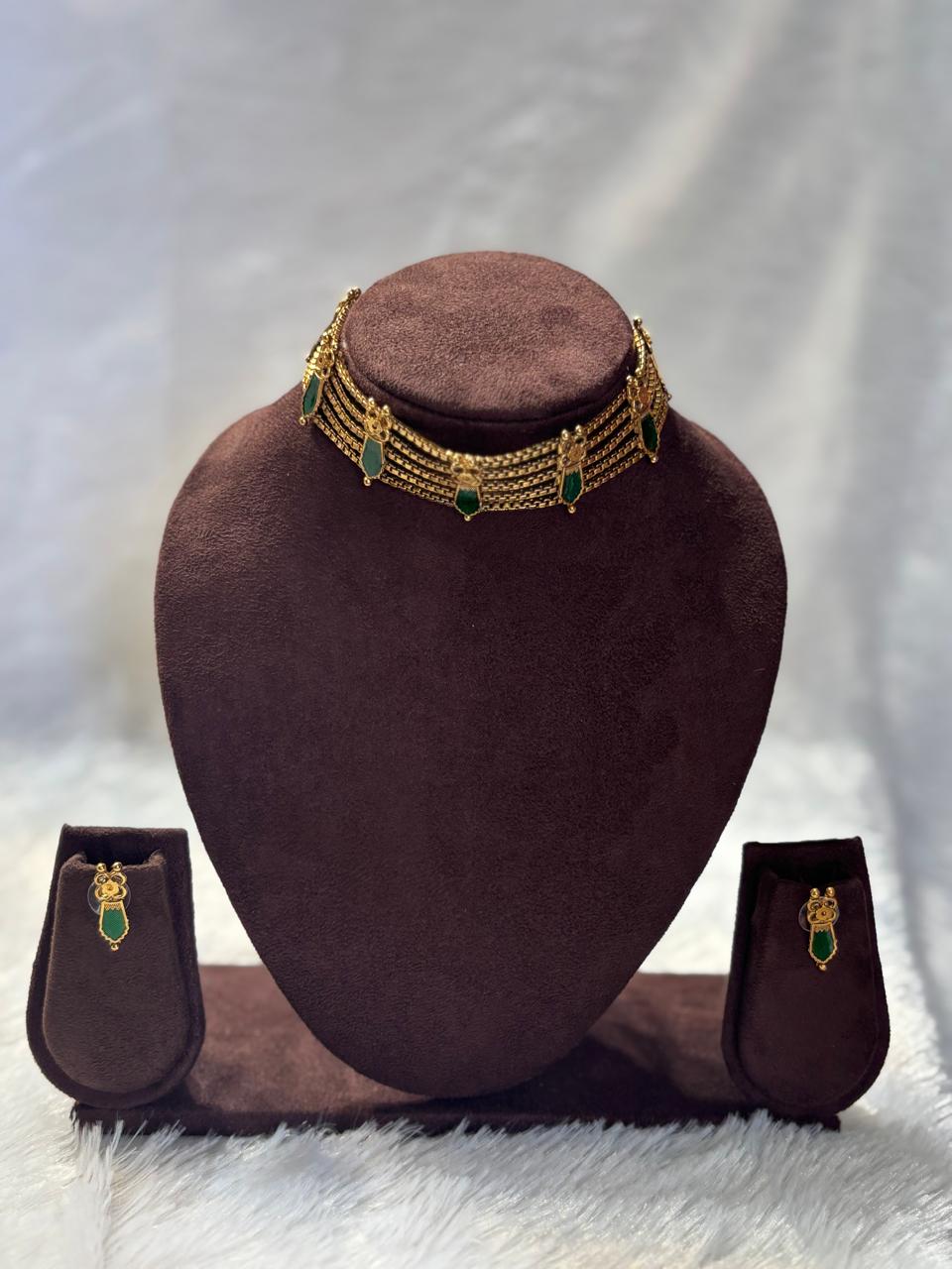 Antique Green Leaf Choker Set CH003