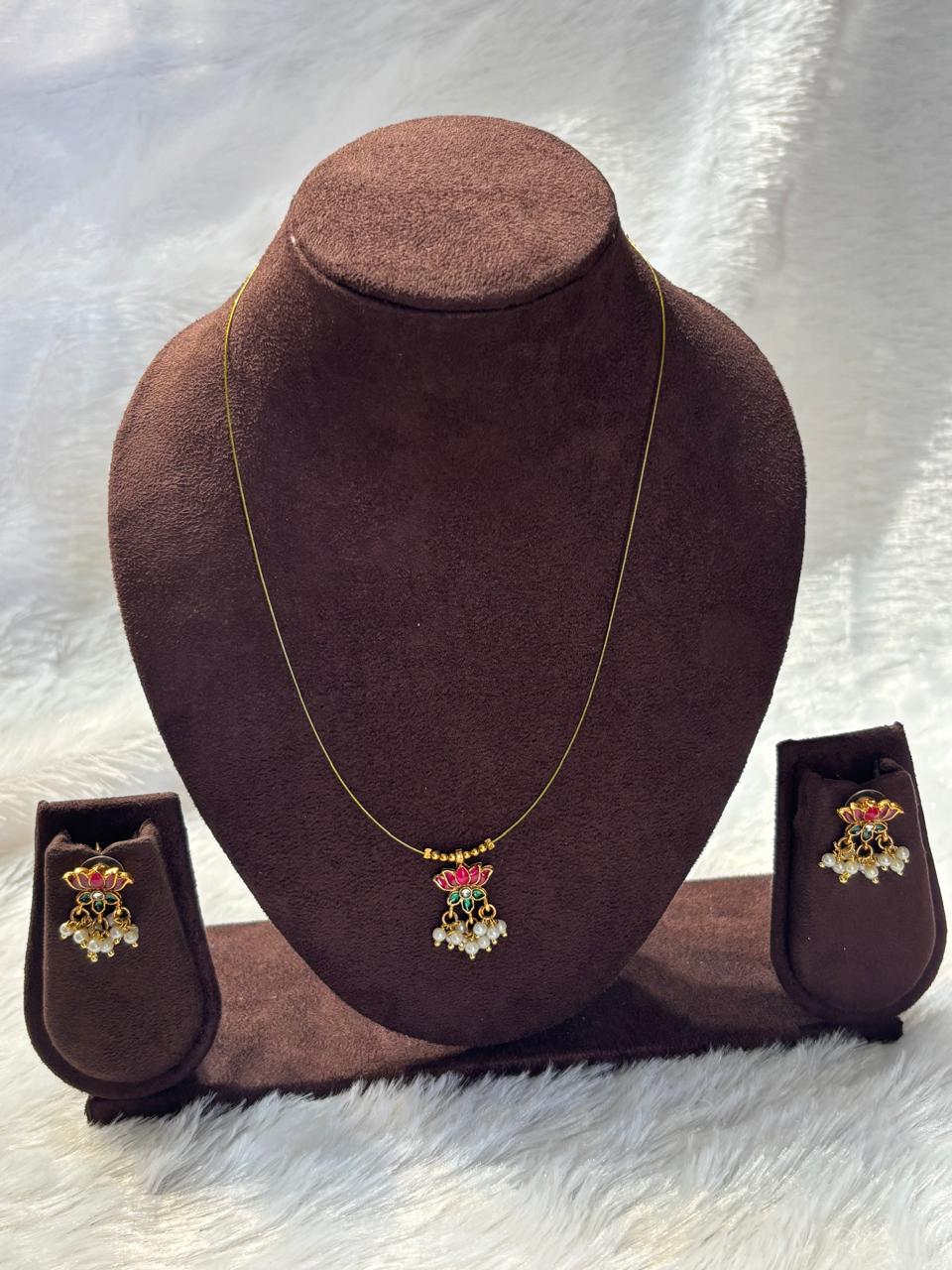 Invisible Lotus Necklace Set MIN018