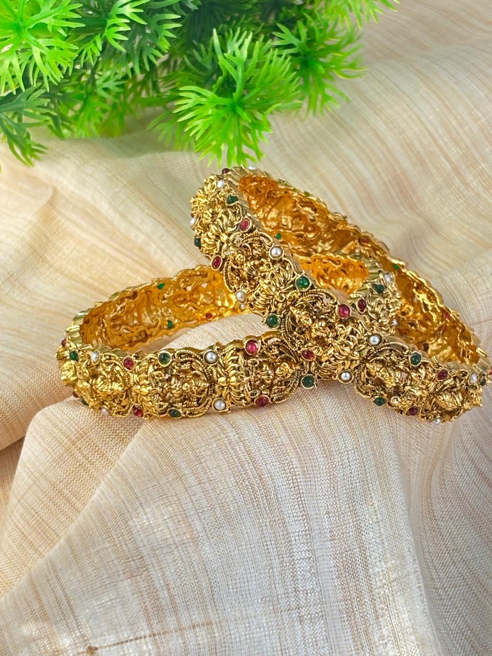 Antique Lakhmi Bangles BNG006