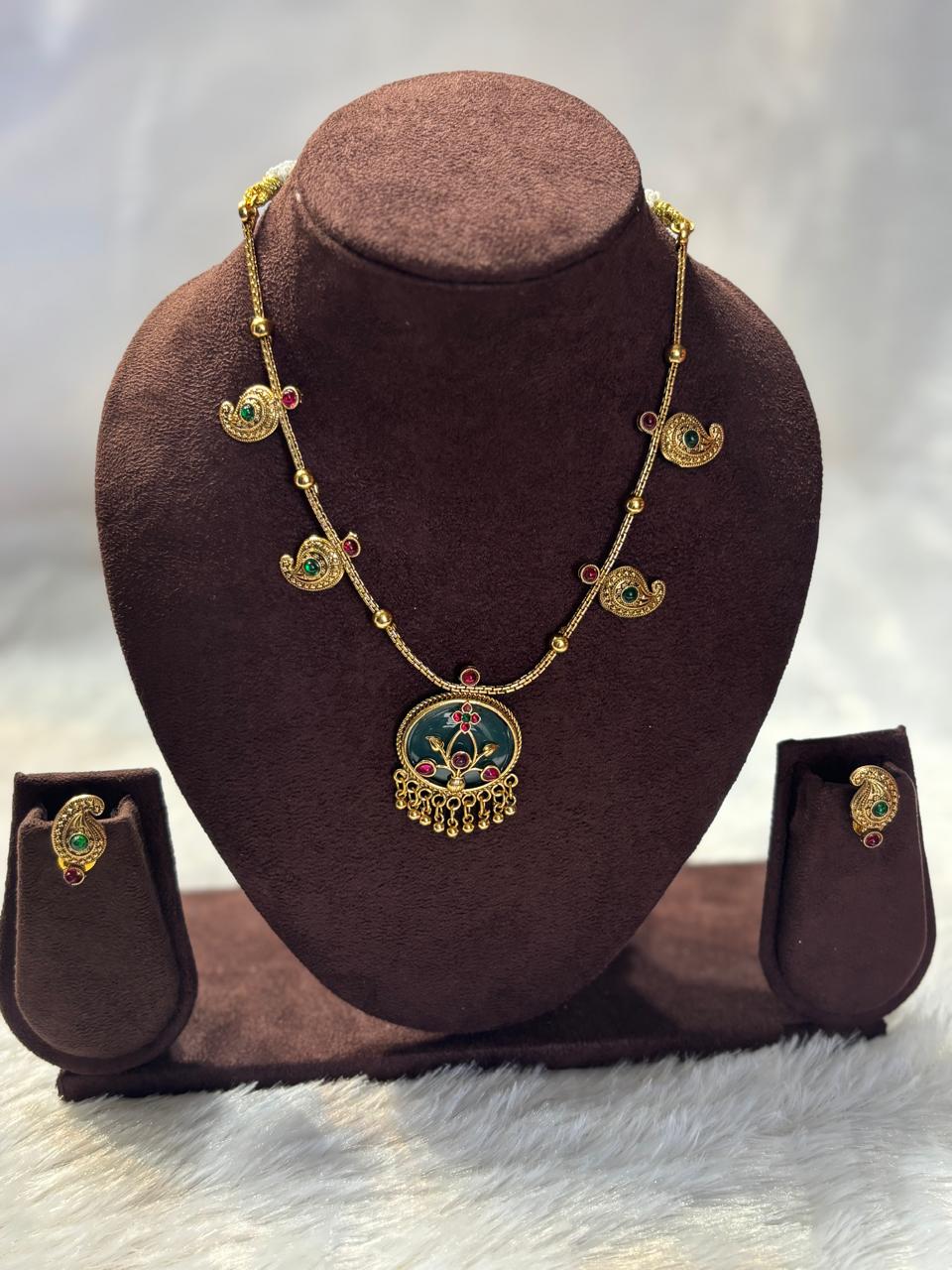 Green Minimal Rajkot Necklace Set MIN005