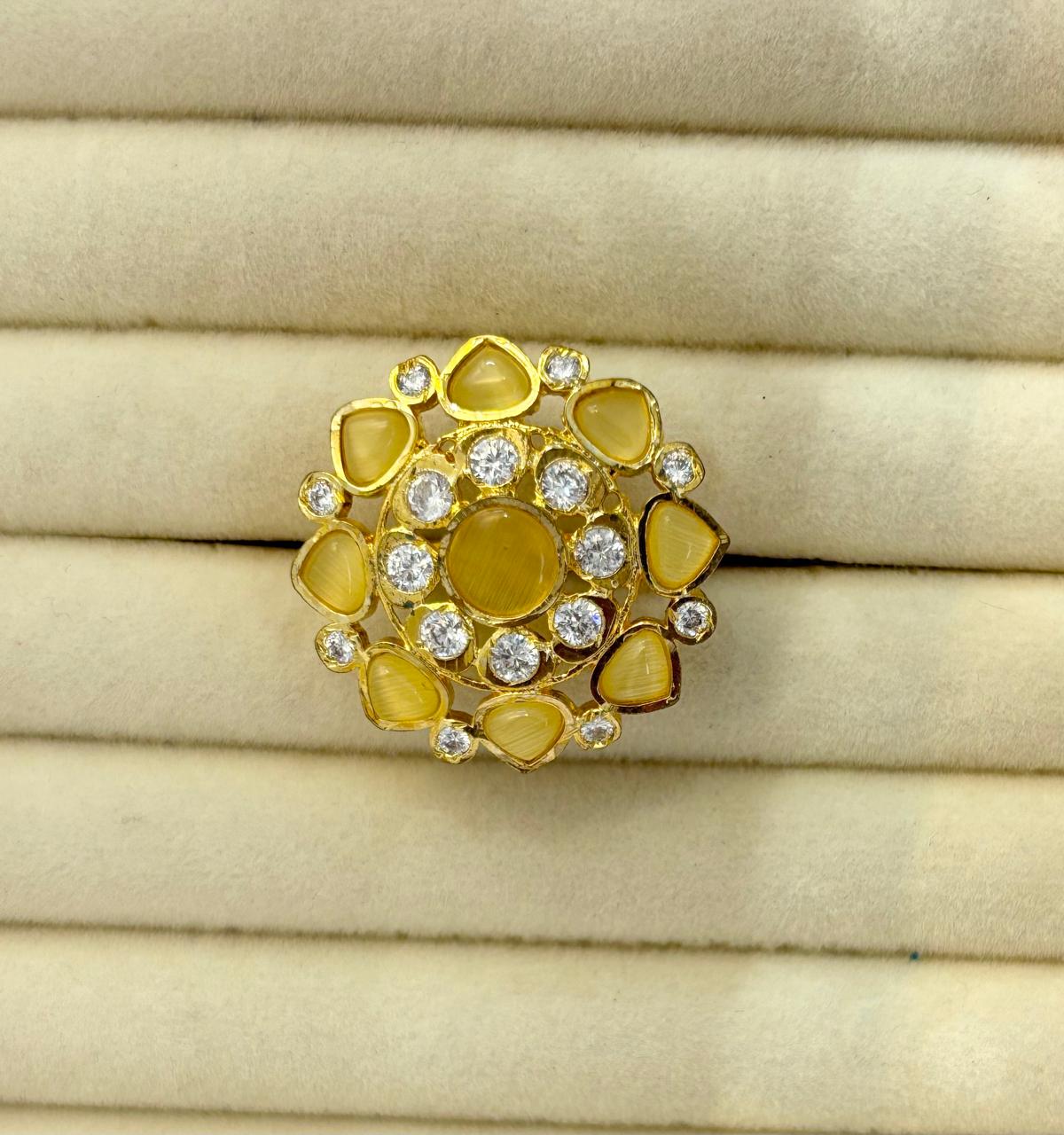 Antique-Style Golden Sunburst Ring Crystal Stones with 18K Gold Plated RNG017