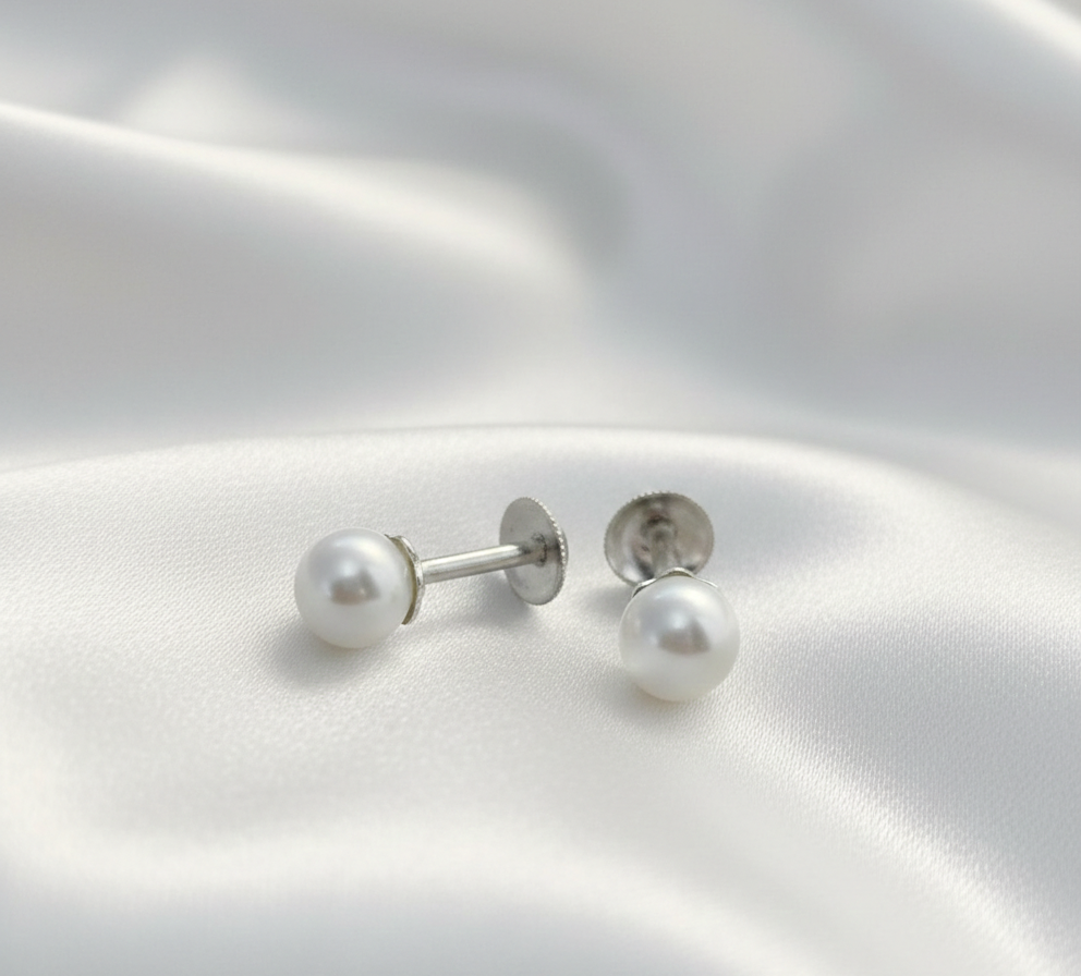 925 Pure Silver Round Pearl Small Size Studs With Disc Screw. 925/008