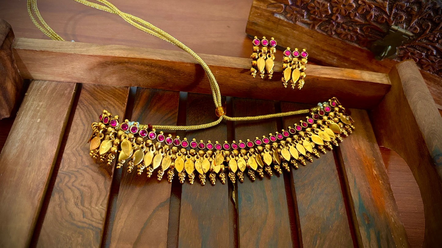 Elakathali  Antique Gold Kerala Set Traditional Choker YLK001