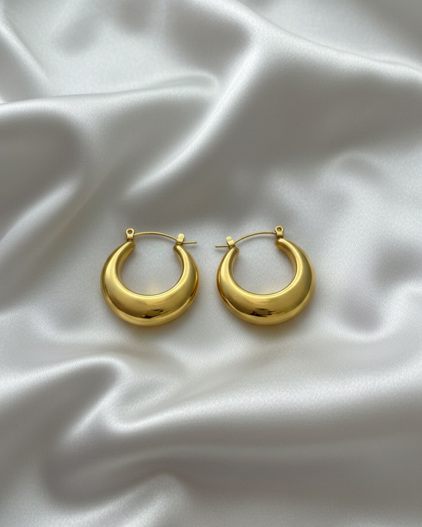 Elegant 18K Gold Polished Hoop Earrings DFE001