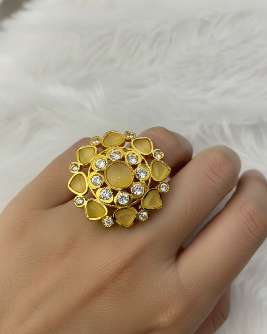 Antique-Style Golden Sunburst Ring Crystal Stones with 18K Gold Plated RNG017