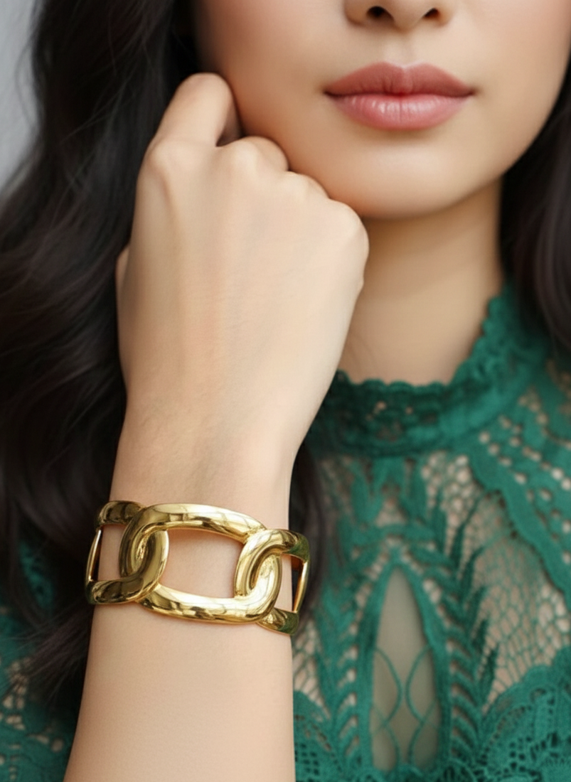 Modern Interlinked Gold Cuff Bracelet BRC001