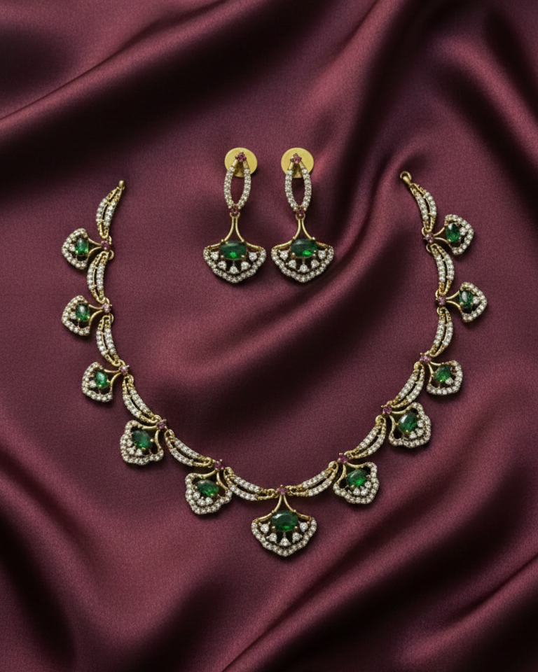 Emarald Victorian Minimal Necklace VCT004