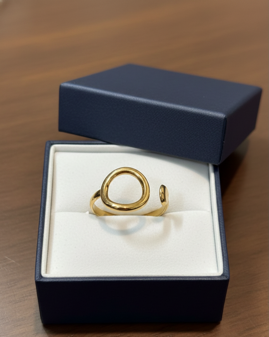 Elegant Gold Loop Adjustable Finger Ring RNG001