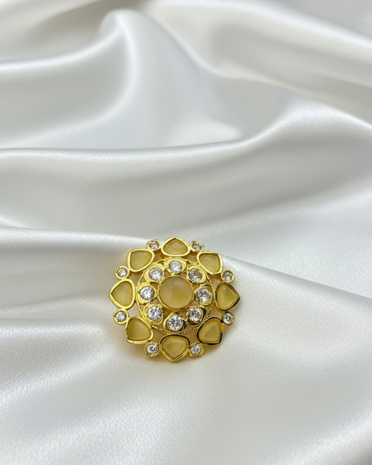 Antique-Style Golden Sunburst Ring Crystal Stones with 18K Gold Plated RNG017