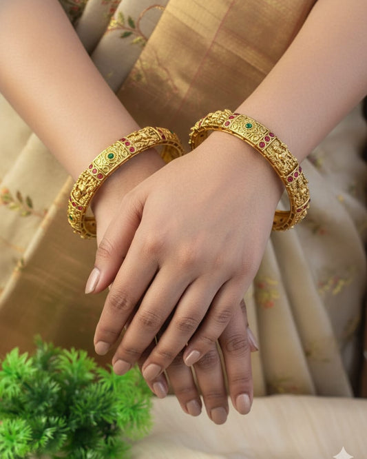 Classic Temple Bangles (Set of 2 piece) BNG023