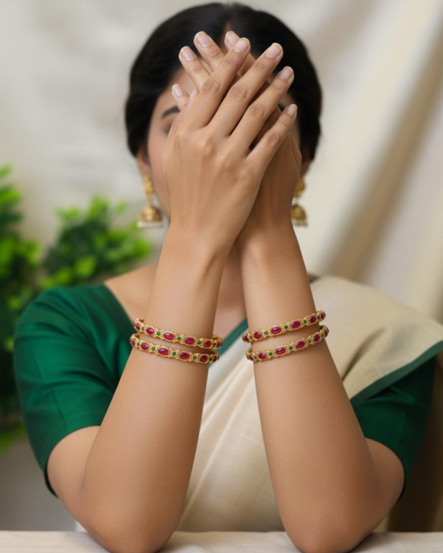 Classic Ruby Bangles (Set of 4 Piece) BNG011