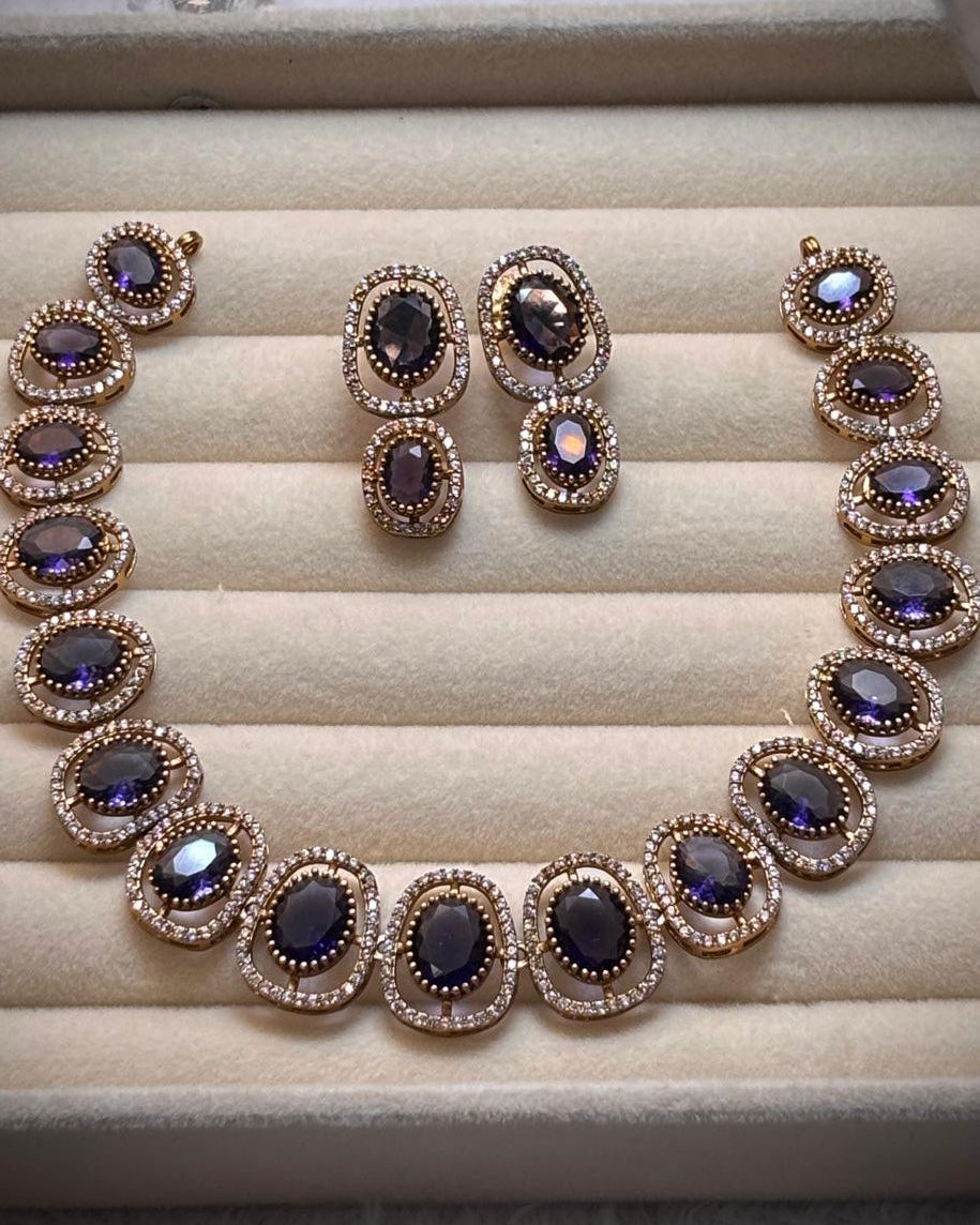 Purple Victorian Minimal Necklace VCT005