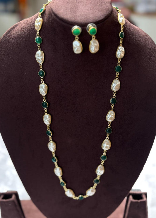 Real Fresh Water Pearl/Emerald Necklace PRL001