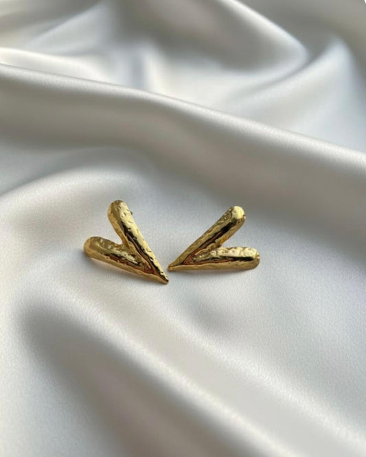 Elegant 18K V-Shape Gold Plated Stud Earrings DFE018