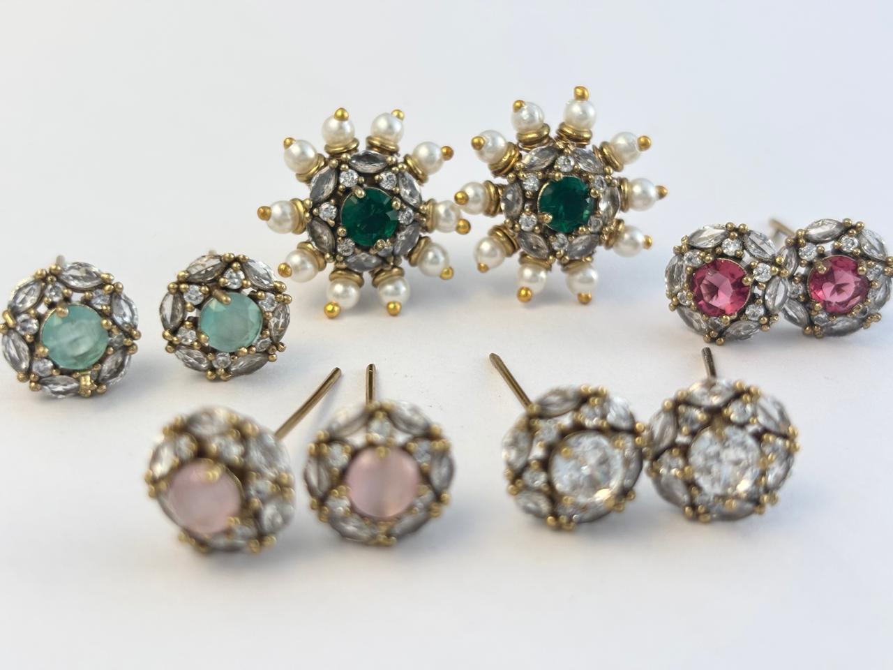 Multi Color-Multi Style Color Changeable Studs STD012