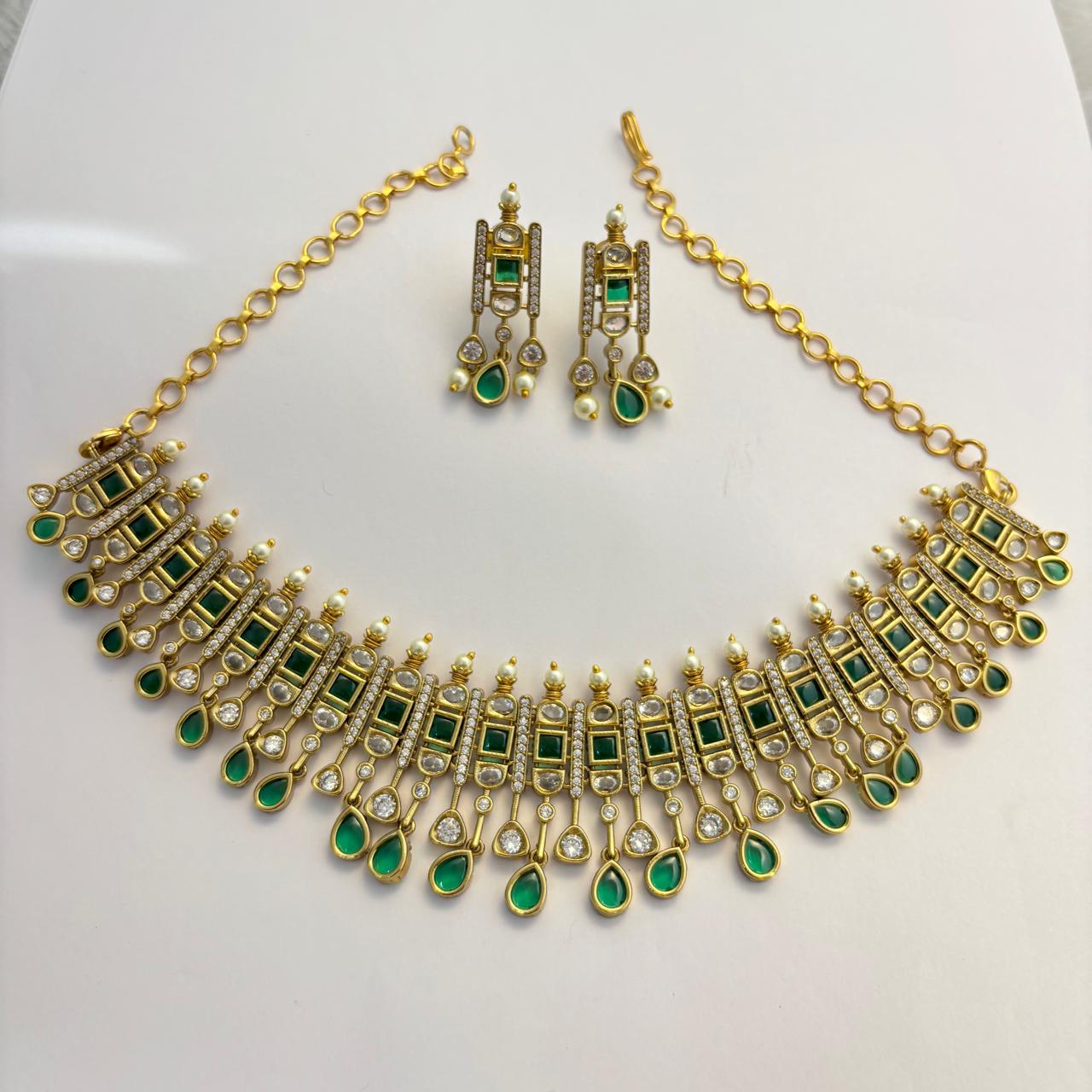 Gold-Toned Kundan Choker Necklace Set with Matching Drop Earring CH010