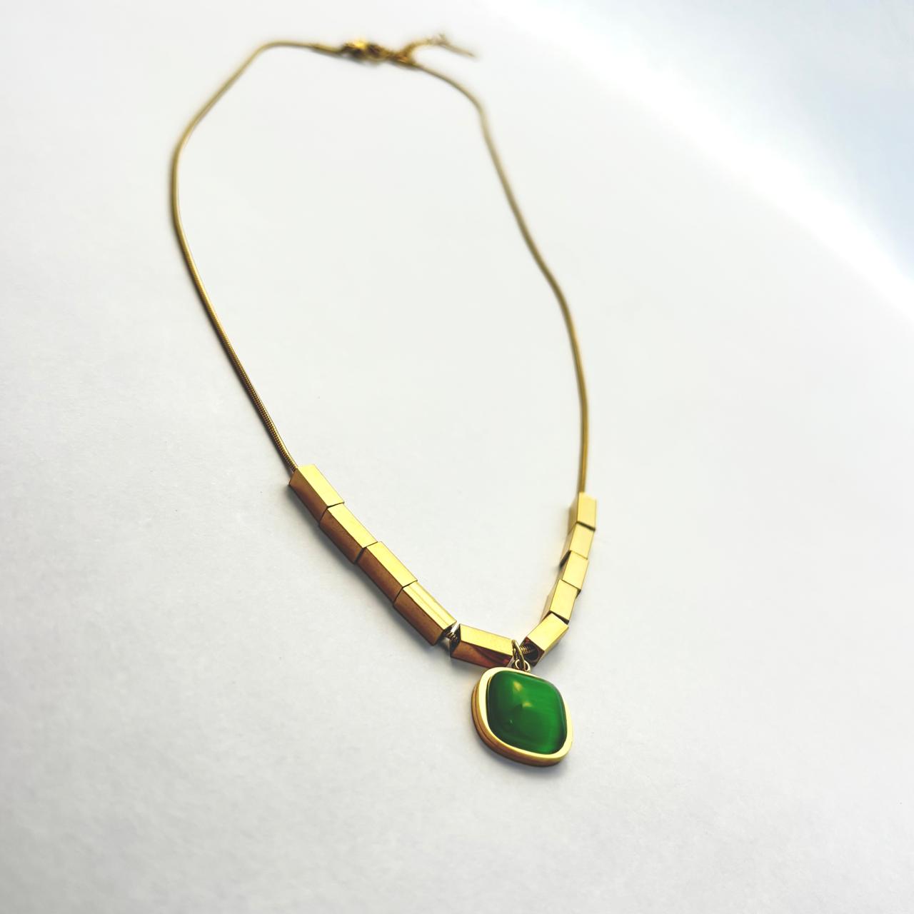 18K Gold Tone Necklace with Green Emarald Pendant  ANTNC004