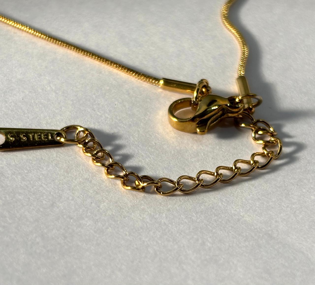18 k gold Plated Minimal  Bow Neck Chain ANTNC010