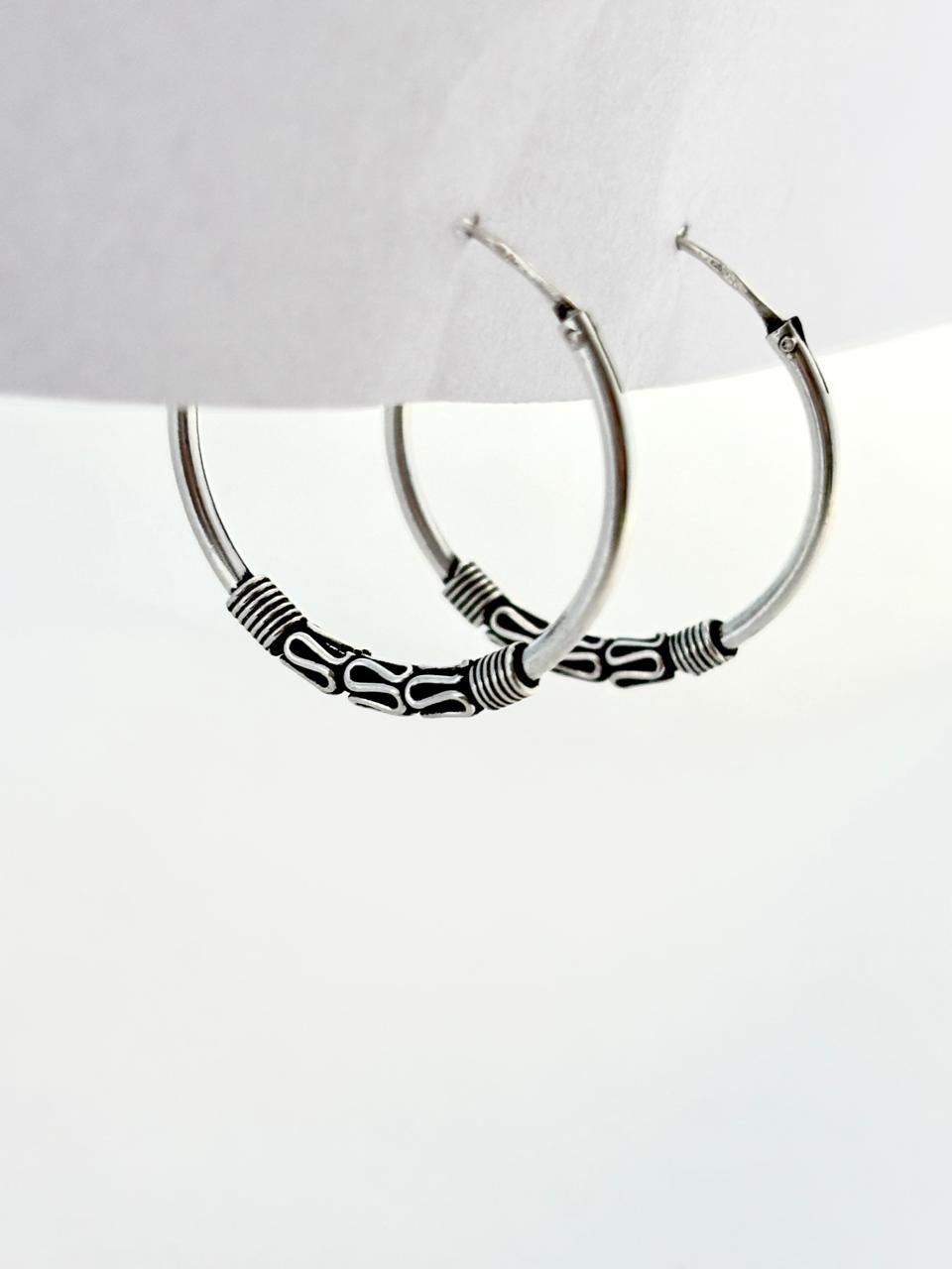925 Pure Sterling Silver Handcrafted Tribal Style Hoops. Medium Size. 925/004