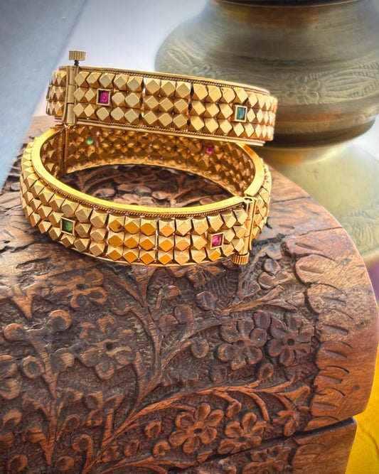 AstaDisha Traditional Thode Set BNG028