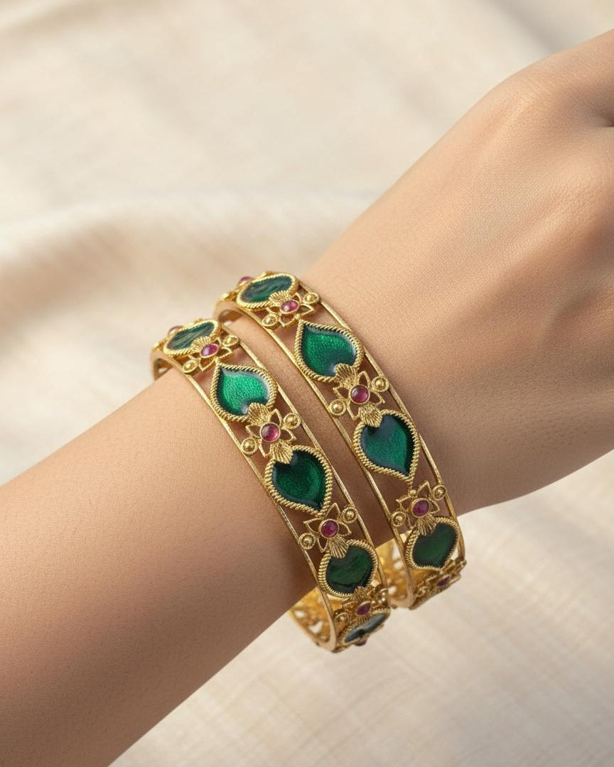 Enamel Painted Antique Green Leaf Bangles BNG005