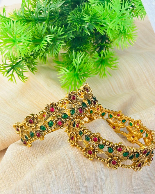 Petal-Craft Red and Green Stone Bangles (Set of 2 Piece) BNG015