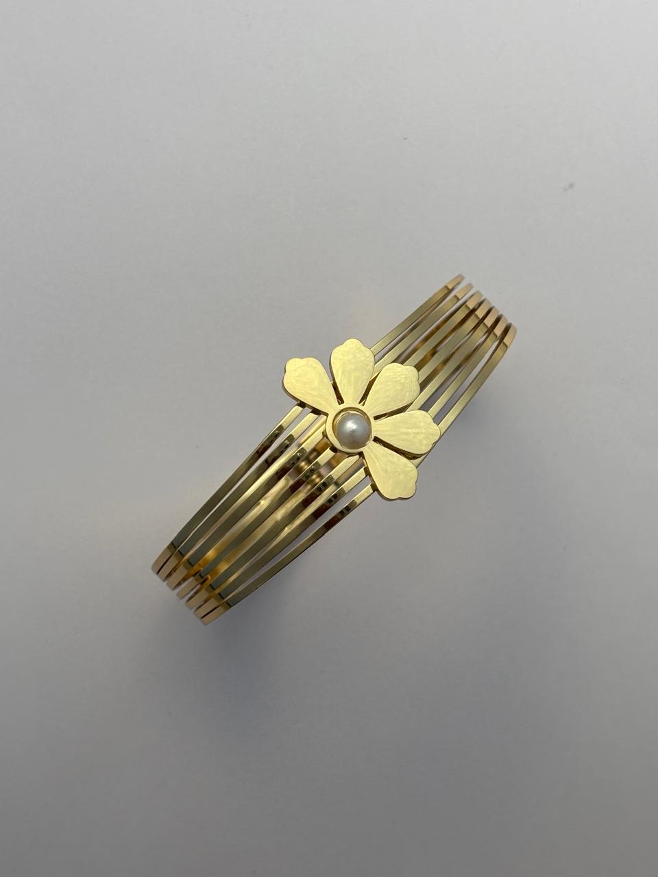 Elegant Multi-line Gold Bracelet with Pearl Floral Motif BRC011